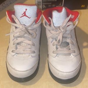 White. Red 9c Boys Jordan retro